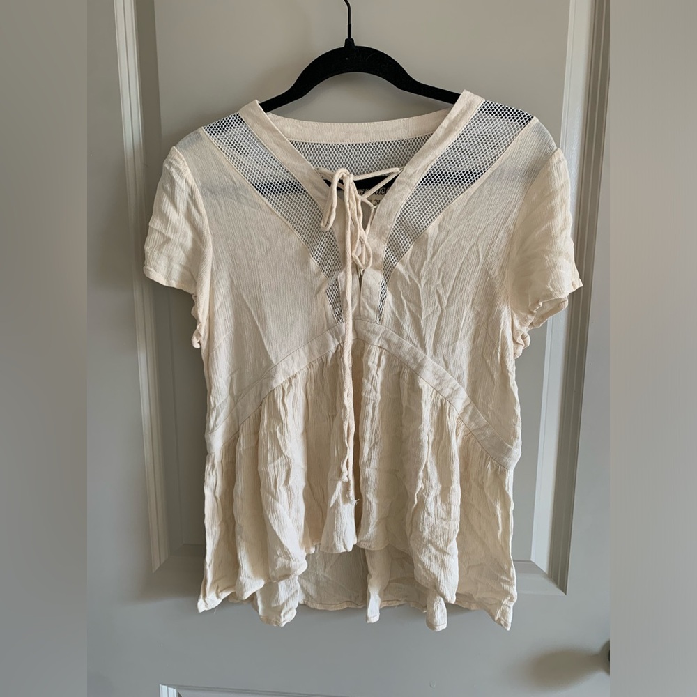 Listicle tie top